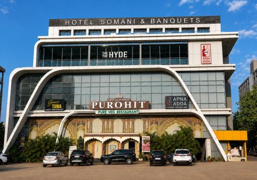 Hotel Somani Wakad