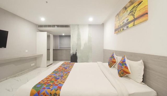Hotel SSR FERN SUITES