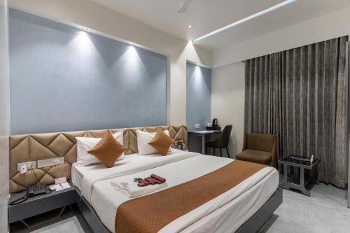 Hotel Summit