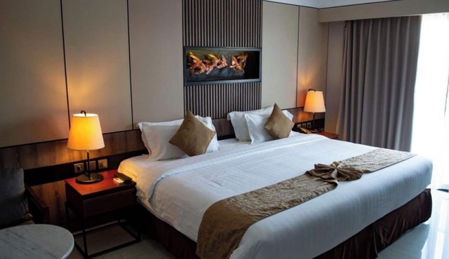 Hotel The Season