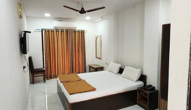 Hotel Umesh in Daman