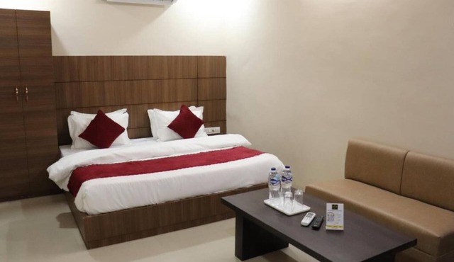 HOTEL V B PARADISE