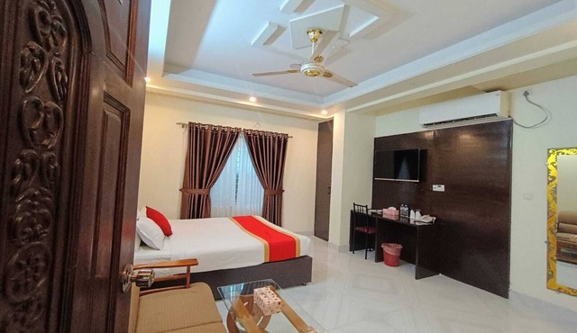 Hotel White Stone