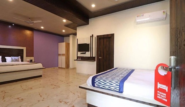 Hotel YashoGopal Resortico