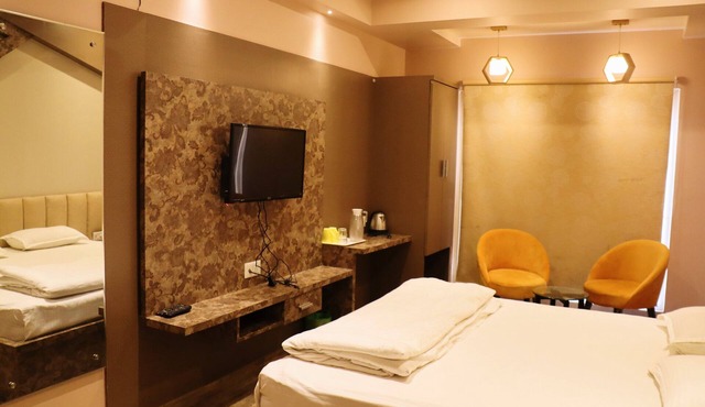 Hotel Yellowroots