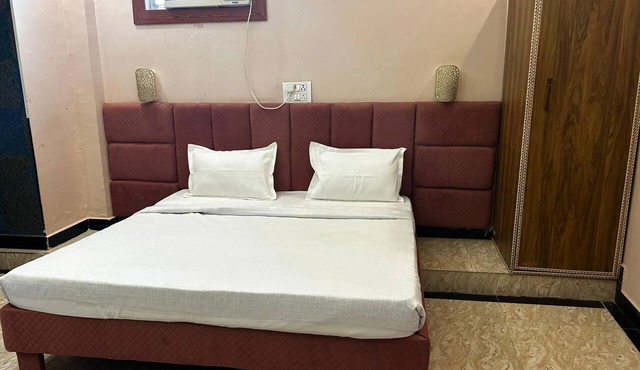Hotel7Apple in Mahoba