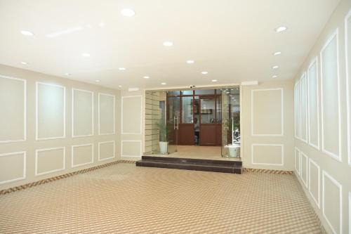 ICON PALACE INN in Muthiganj