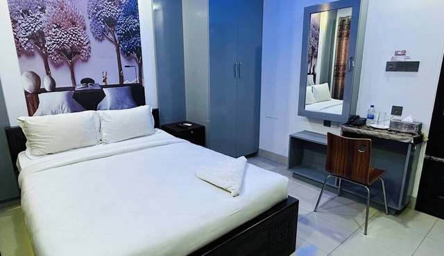 Khairul International Hotel Pabna