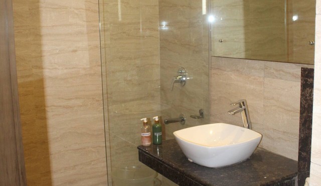 Khanna Residency