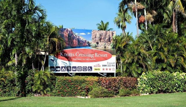 Knotts Crossing Resort in Katherine