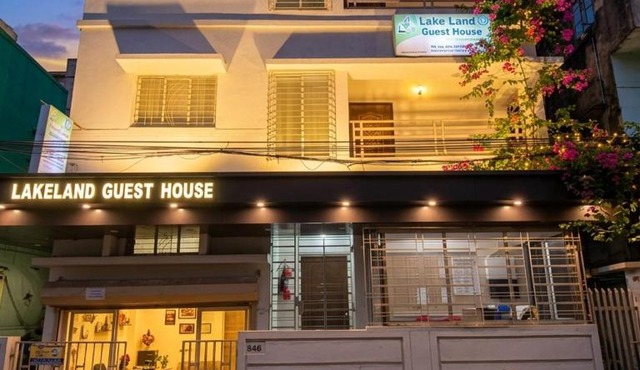 Lake Land Guest House