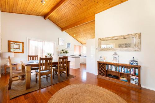 Lakeview Lodge in Forster