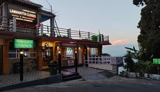 Lamahatta Clouds Hotel & Restaurant