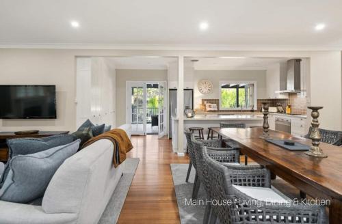 Lauretana House & Cottage - Homestead in Bowral! in Burradoo