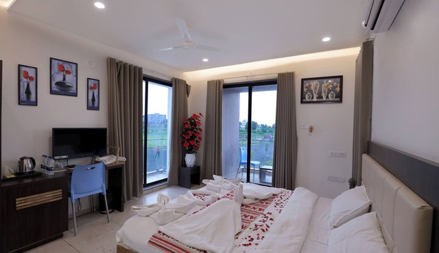 Leena Resort