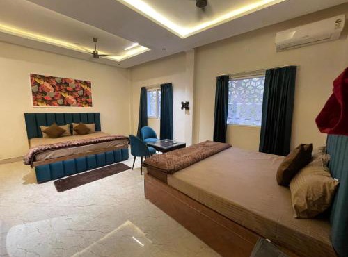 LIMELIGHT Hotel & Restaurant