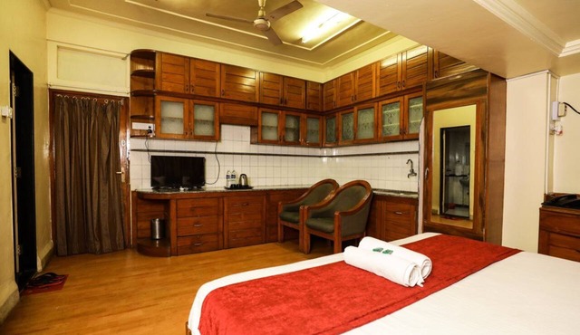 Lofty Seasons Service Apartments