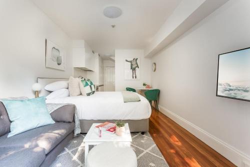Lovely Studio with Patio 25 min from Sydney CBD in Sydney