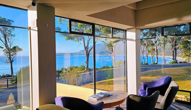 Lufra Beachside Hotel in Eaglehawk Neck