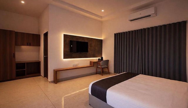 Luxriaa Inn Resort At Statue Of Unity