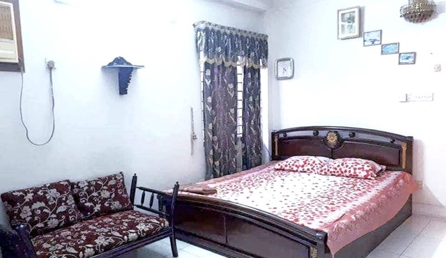 Luxurious king size room@Banani in dhaka