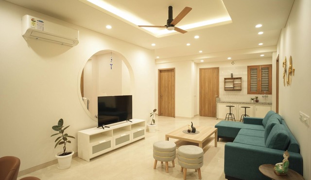 Luxury 3BR Kitchen Gym Free Parking Market Restaurants