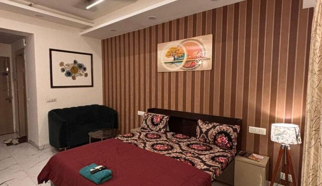 Luxury Studio Apartment