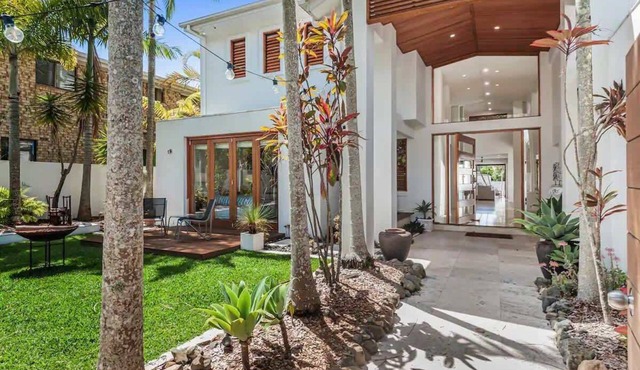Luxury Tropical Haven Mooloolaba in Mooloolaba