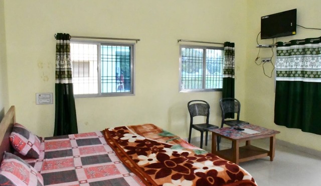 Maa Annapurna Vishram Grih Amarkantak in Pendra Road