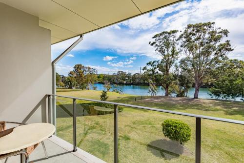 Macquarie 4 Star in Warners Bay