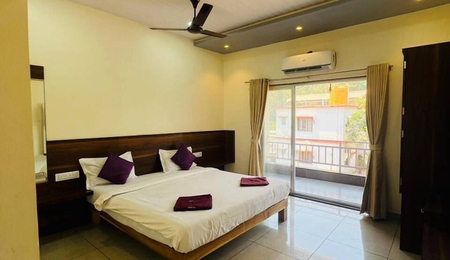 Maitri Beach Resort in Dapoli