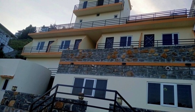 Malabar Cottage - 6-BR Boutique Guest House - 26 Pax - Mountain View