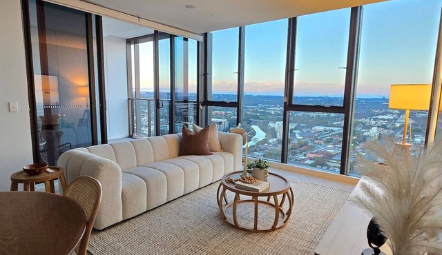 Marion St Eats | Pool and City View in Harris Park