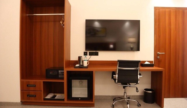 Mars Resorts in Meerut