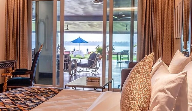 Mayfair Lake Resort in Arang