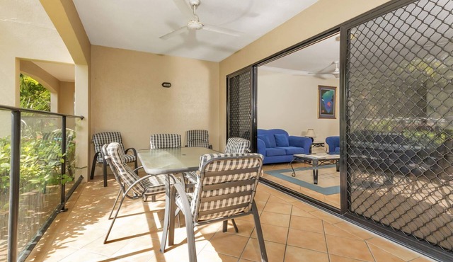 Mediterranean Unit 2 | Ground Floor Beachfront Apartment in Yorkeys Knob