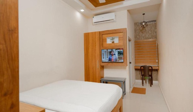 MK Residency Calicut - Kozhikode City Centre & Near Baby Memorial Hospital