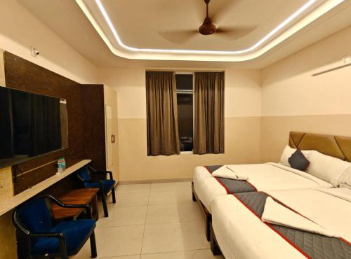 MKK Grand Luxury Suite & AC Rooms