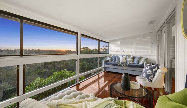 Modern Luxury Meets Nature:5BR Outdoor Oasis-Tennis Court,Pool,Spectacular Views in Forestville
