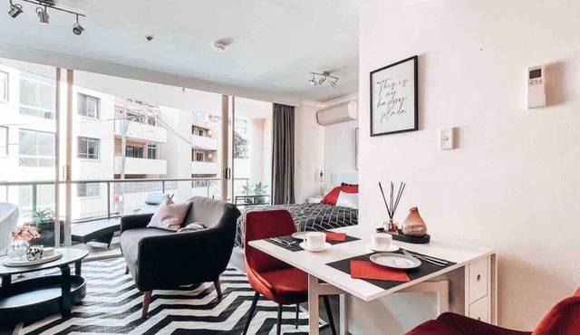 Modern spacious studio with balcony & pool