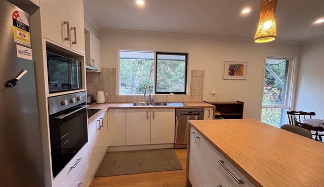 Moonlight - Charming retreat | 10 mins from Hepburn Springs Spa | Fireplace in Daylesford
