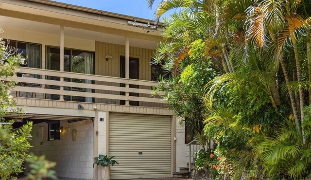 Nelson on Nelson – walk to beach, sleeps 13, pet friendly in Nelson Bay