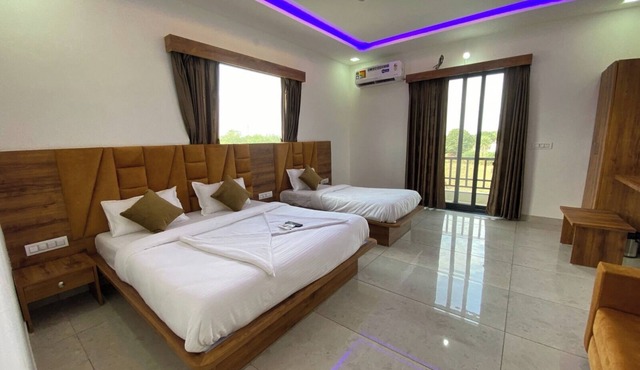 New Royal Orbit Hotel & Restro Udaipur
