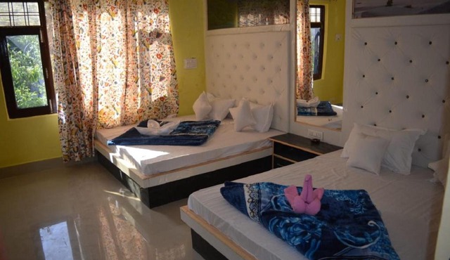 Nice One Palace in Srinagar