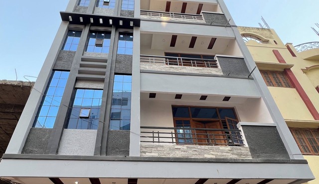 Nishat manzil