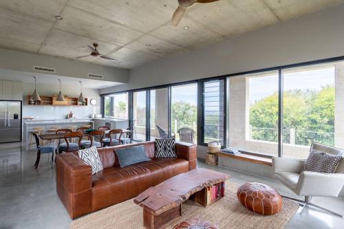 Oceanic I Private Properties in Dawesville