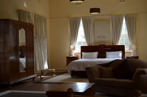 Old Parkes Convent in Parkes