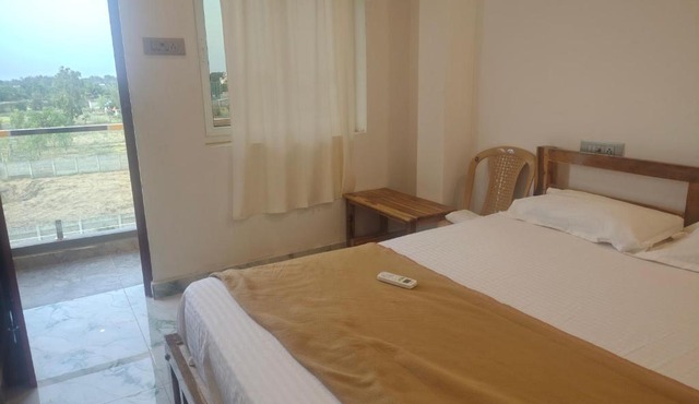 Orange Grey Beach house - Near club Mahindra resort in Pondicherry