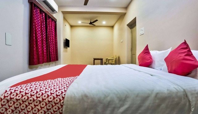 OYO 29878 Sri Abirami Inn