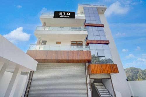 OYO Hotel O Chandrika Devi Crossway Lucknow